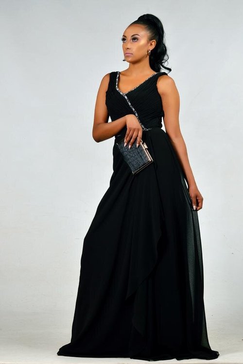 Black-ruched-maxi-dress - View 2
