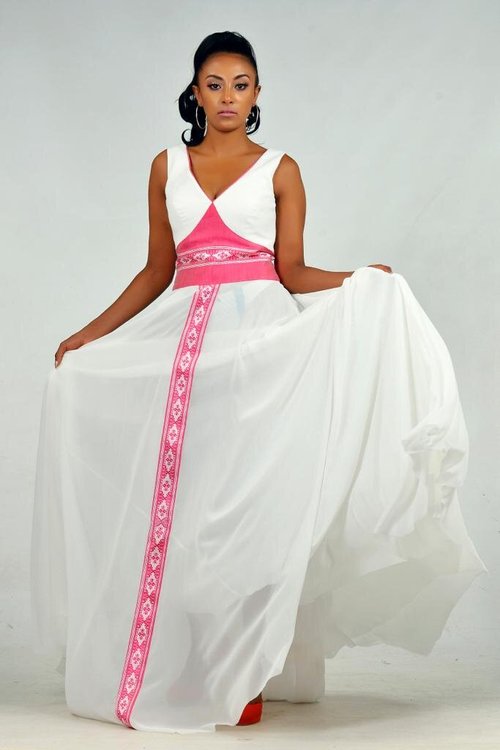 maxidress-white-pink-traditional-detail - View 5