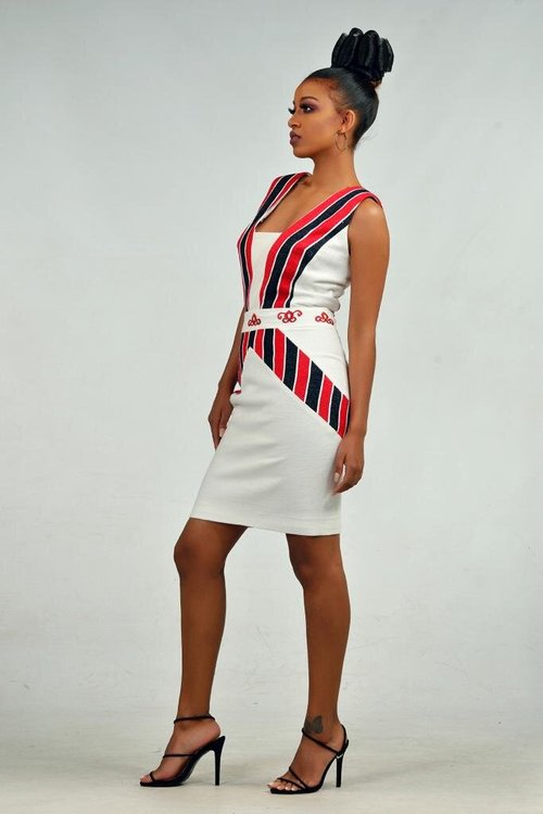 mididress-traditional-redblack-details - View 1