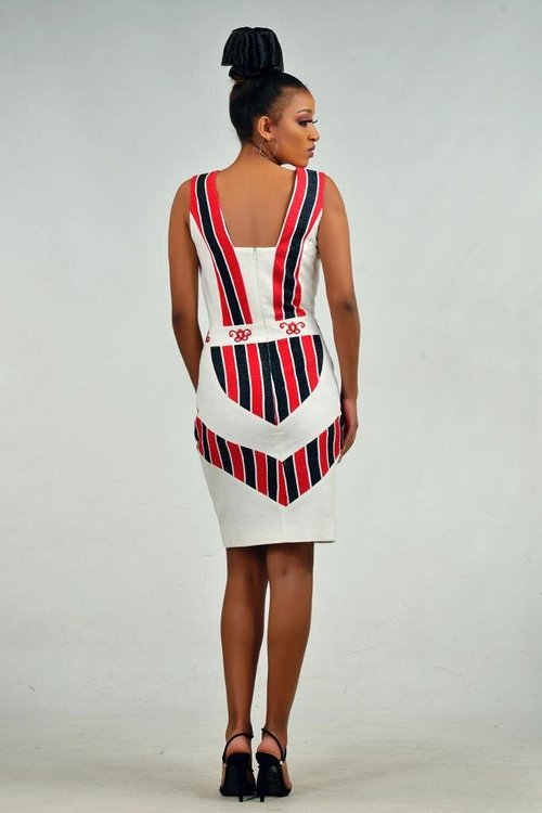 mididress-traditional-redblack-details - View 2