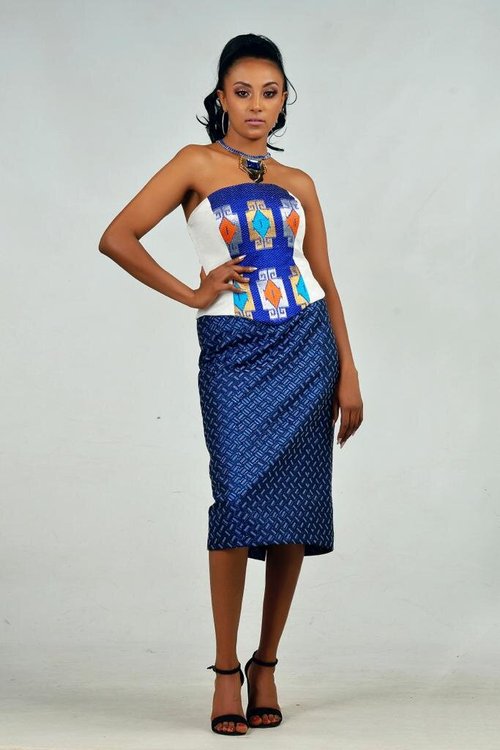 pencil-skirt-blue-jacquard-bandeau-top - View 5